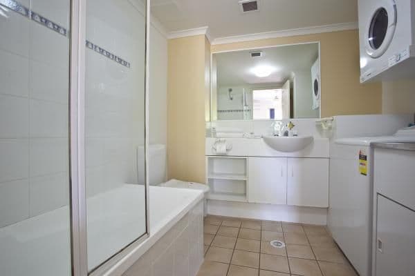7 Monte Carlo Avenue, SURFERS PARADISE QLD 4217, Surfers Paradise - Thumbnail 6