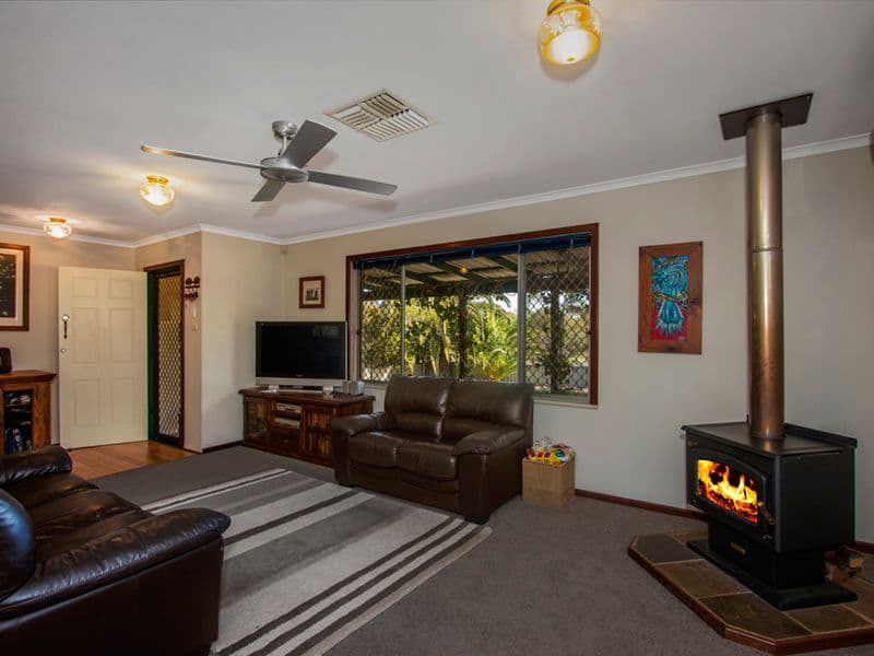 334 David Road, WAGGRAKINE WA 6530, Waggrakine - Thumbnail 2