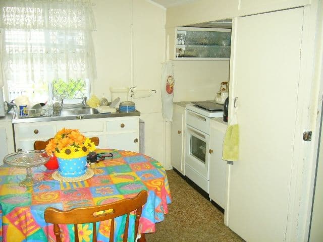 27 Ellis Street, BERSERKER QLD 4701, Berserker - Thumbnail 3