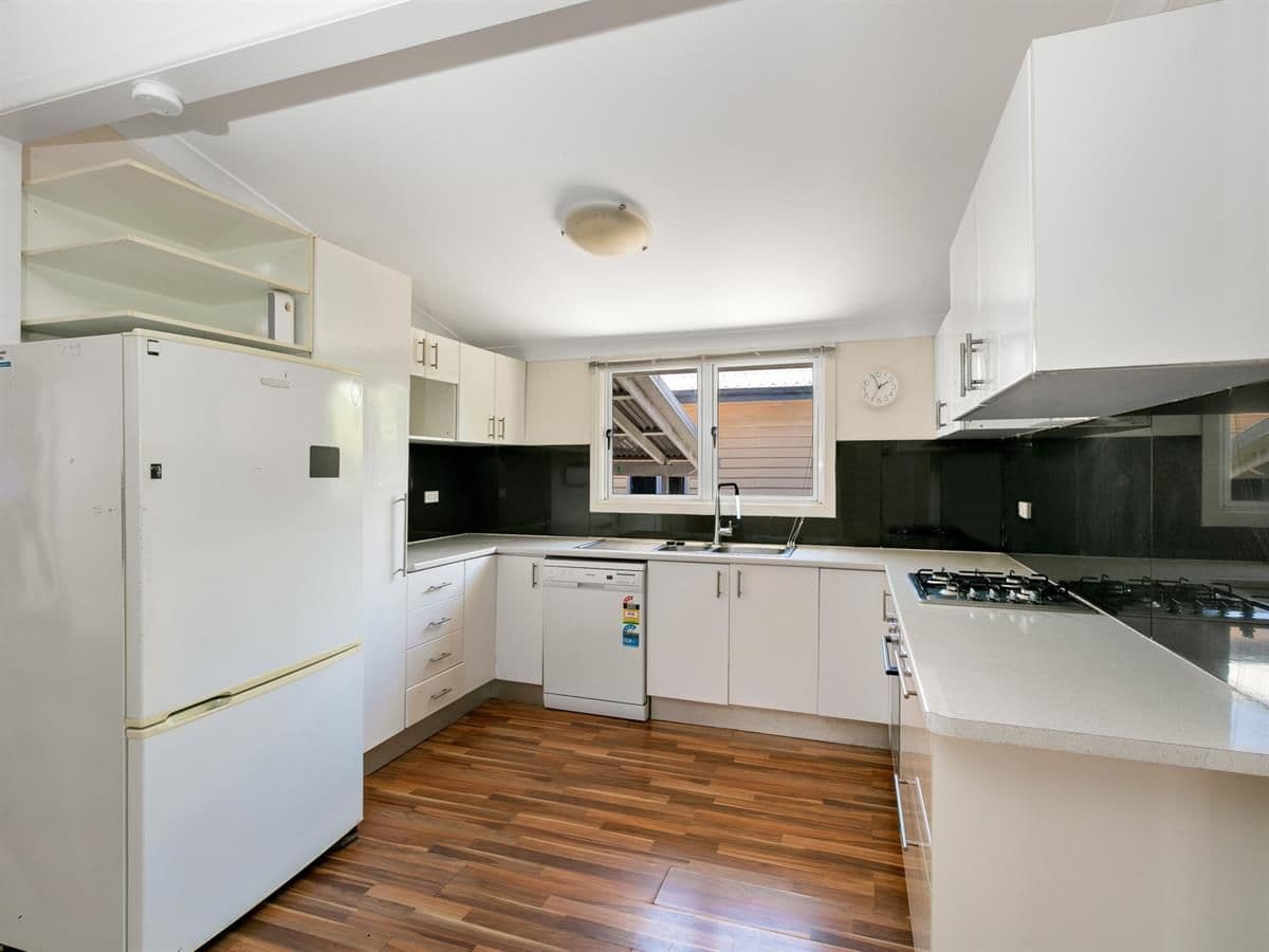 43 Point Avenue, Victoria Point QLD 4165, Victoria Point - Thumbnail 3