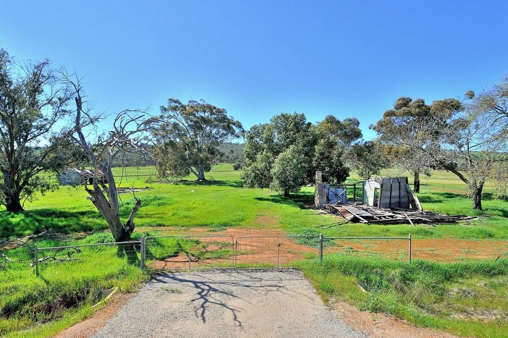 2242 & 2258 Great Northern Highway, Bullsbrook WA 6084, Bullsbrook - Thumbnail 2