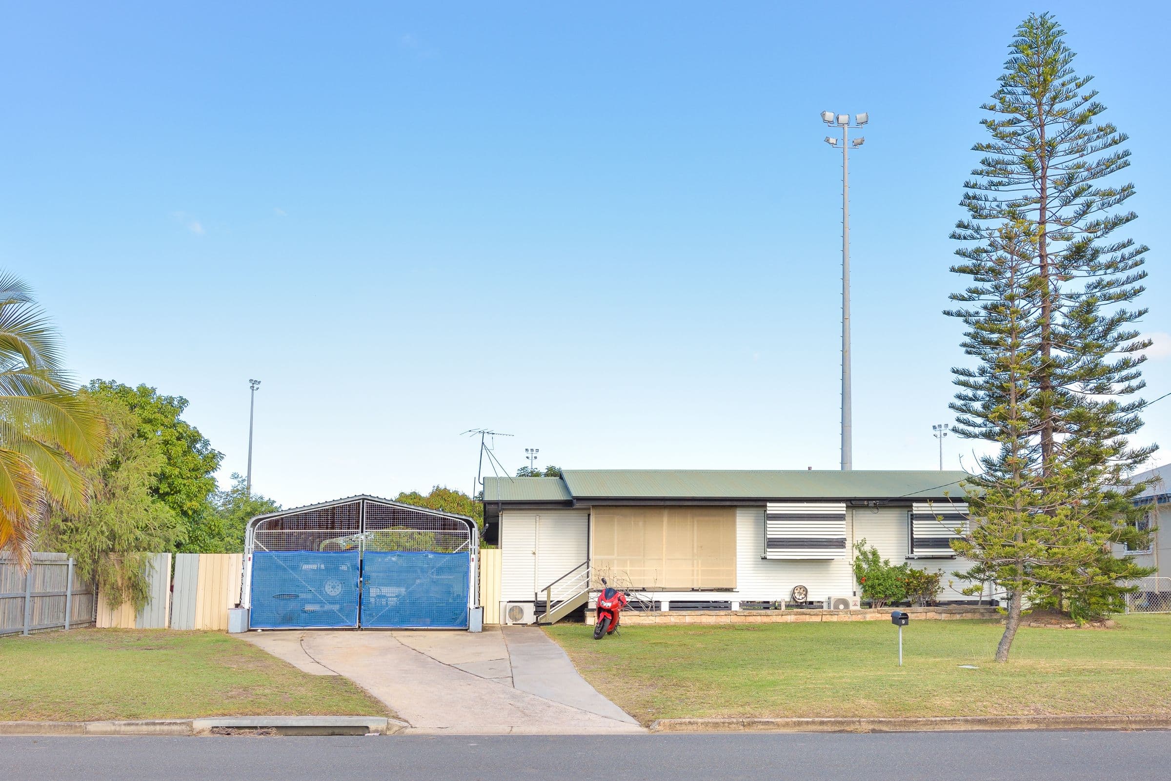9 Kianga Street, Barney Point QLD 4680, Barney Point - Thumbnail 2