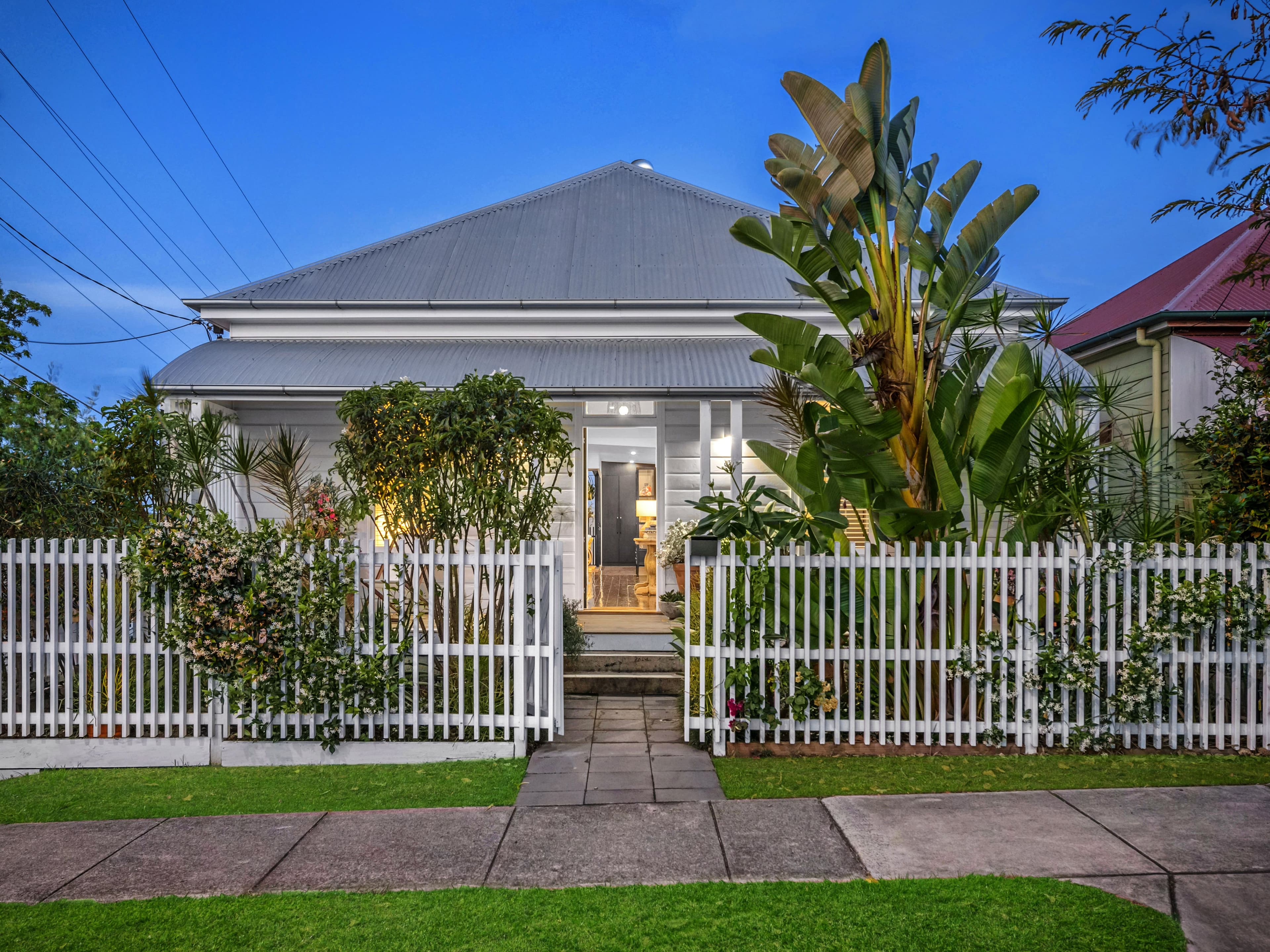 97 Windsor Road, Red Hill QLD 4059, Red Hill - Thumbnail 2