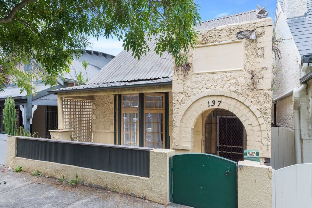 137 View Street, Annandale - Image 1