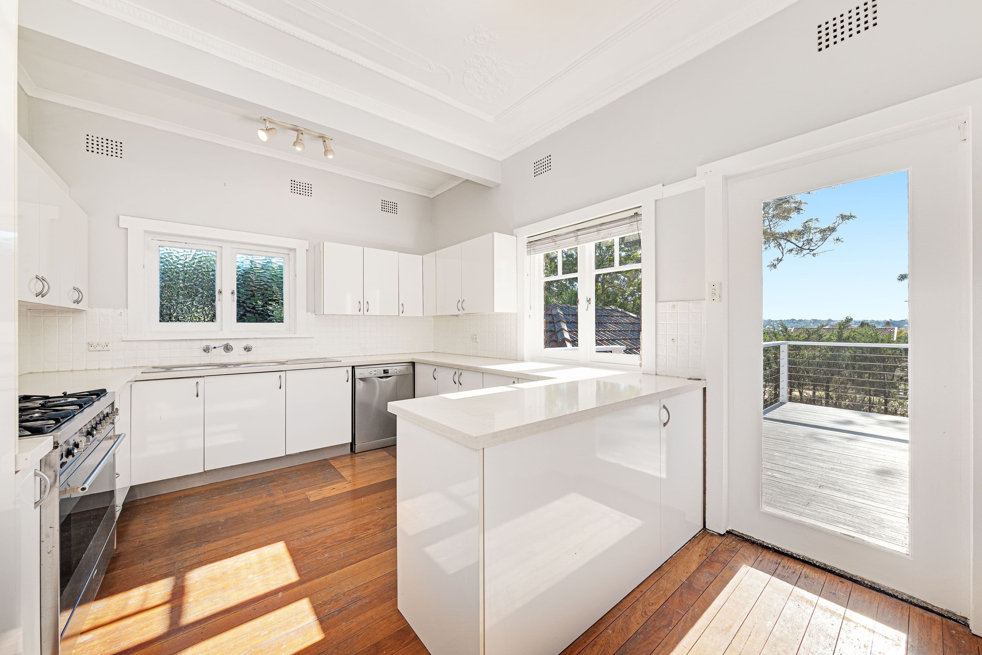 1 Central Avenue, Mosman NSW 2088, Mosman - Thumbnail 3