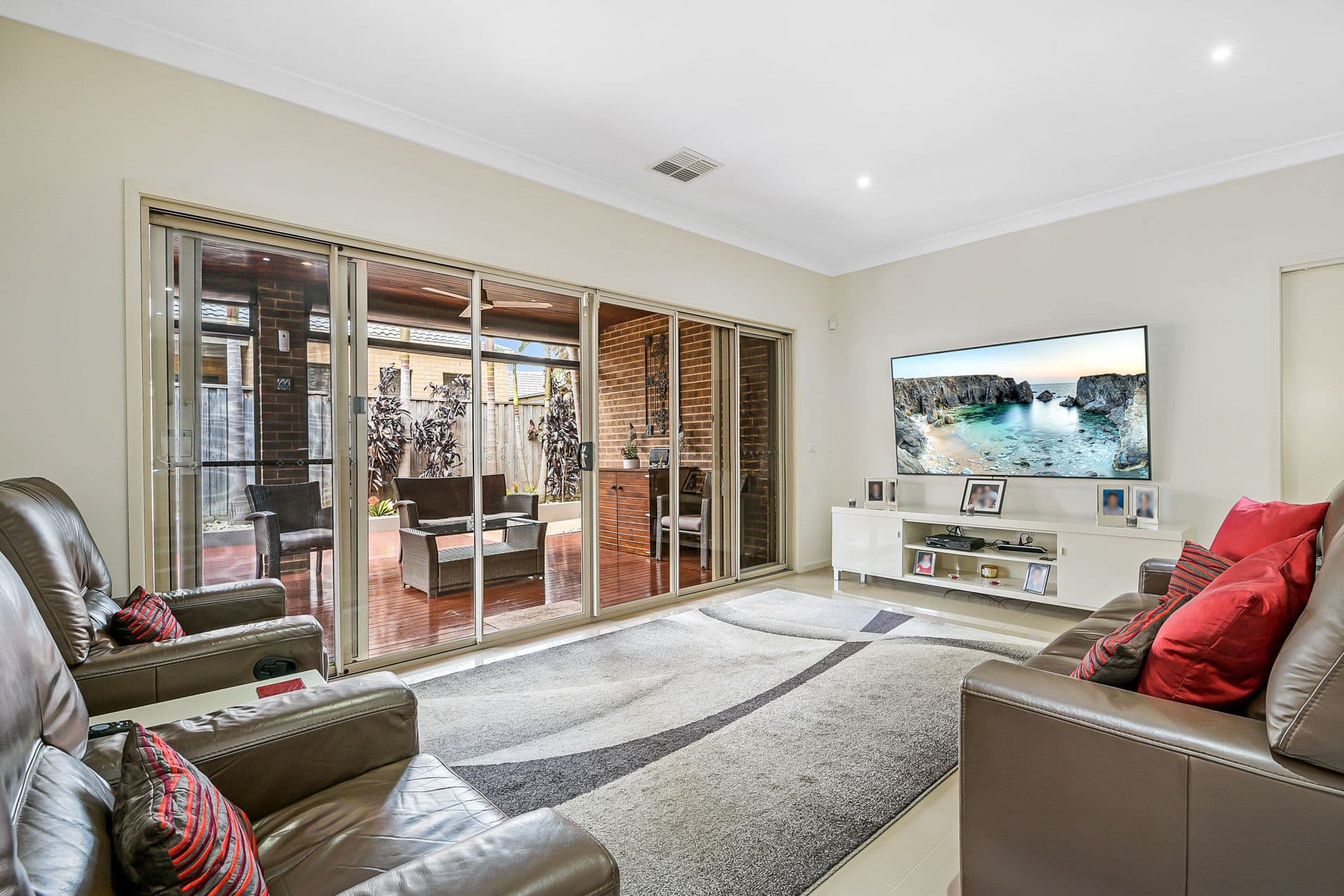 4 Little Gem Way, Berwick VIC 3806, Berwick - Thumbnail 3