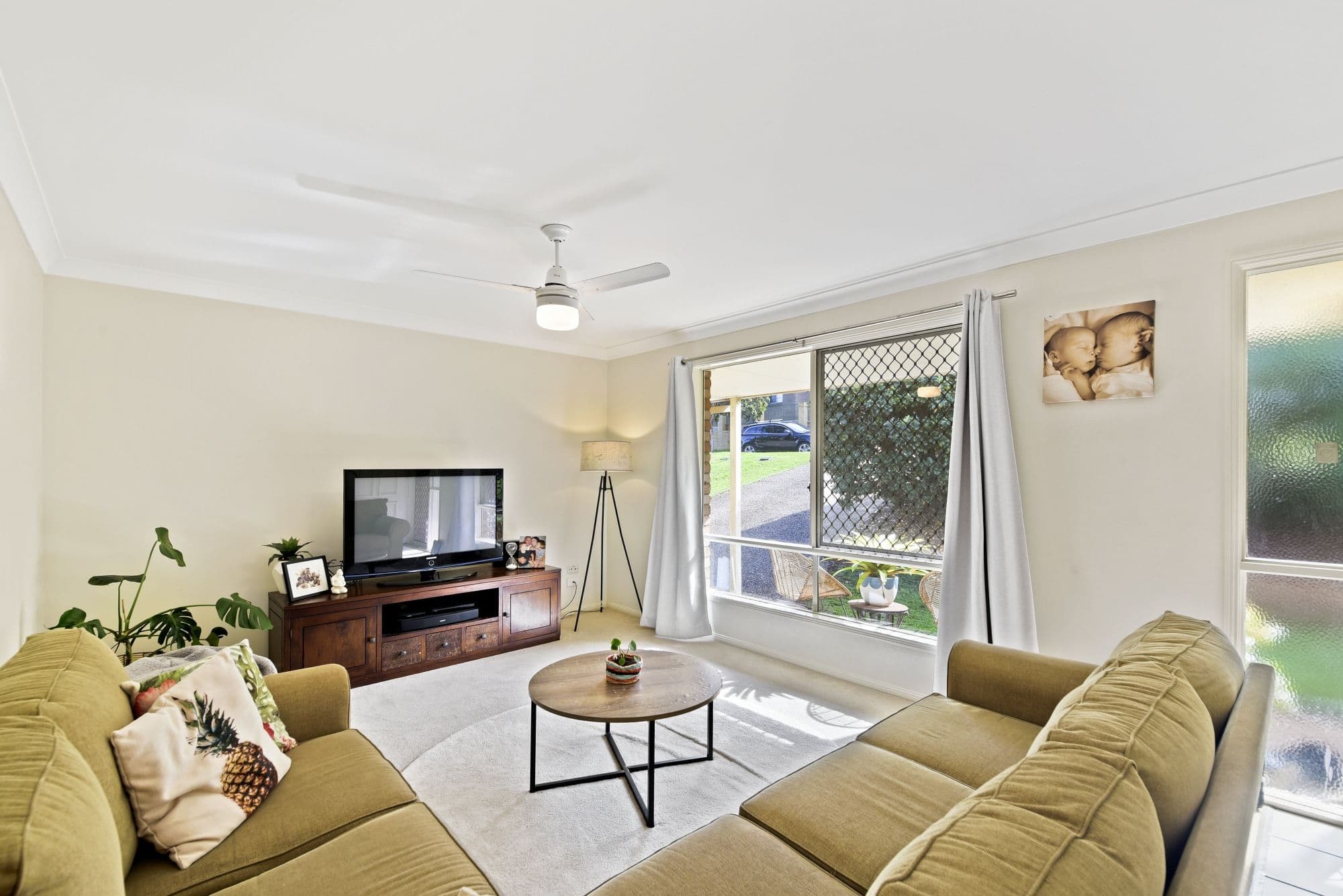 15 Calogero Drive, Bracken Ridge QLD 4017, Bracken Ridge - Thumbnail 2
