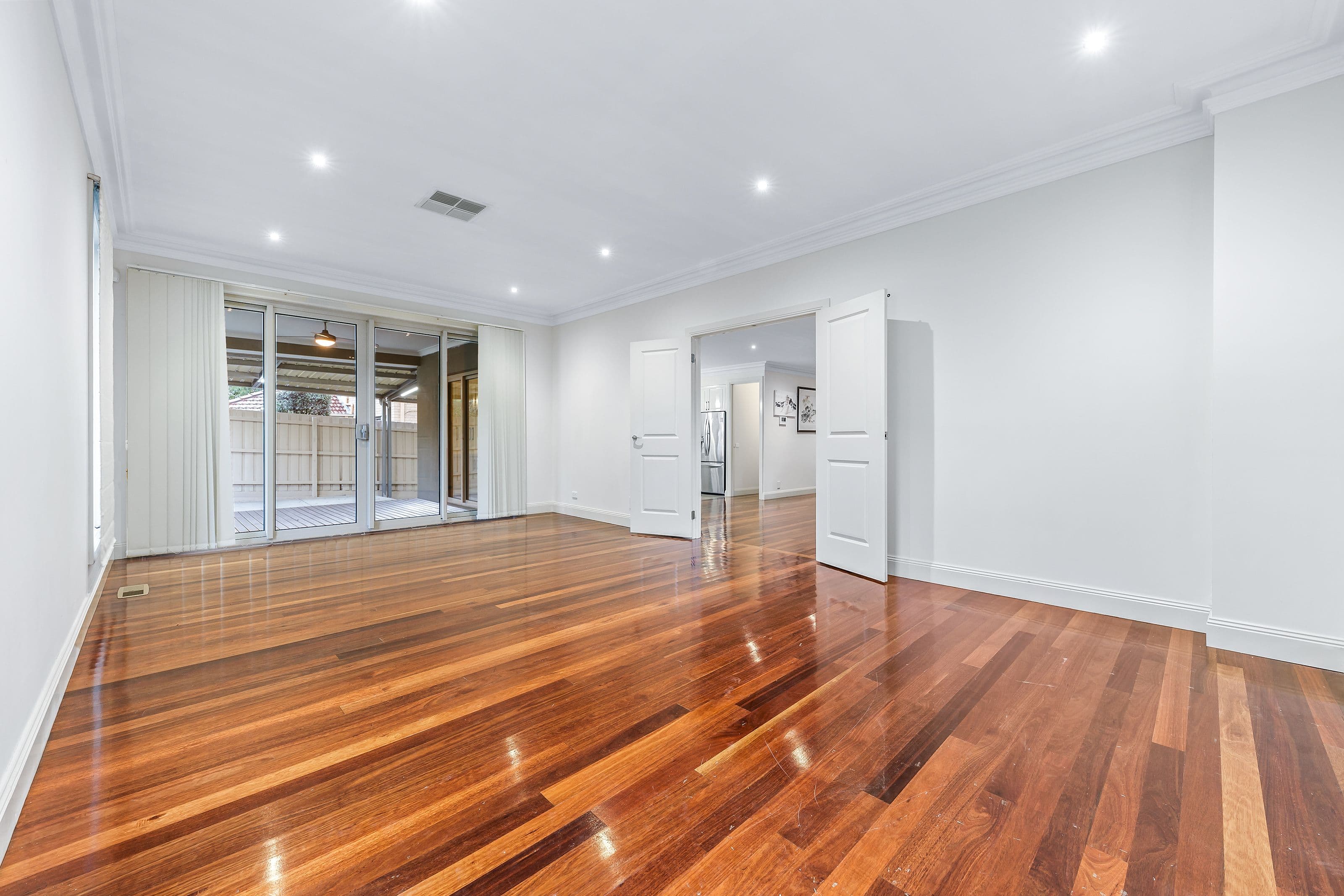 14 Fairhills Parade, Glen Waverley VIC 3150, Glen Waverley - Thumbnail 6