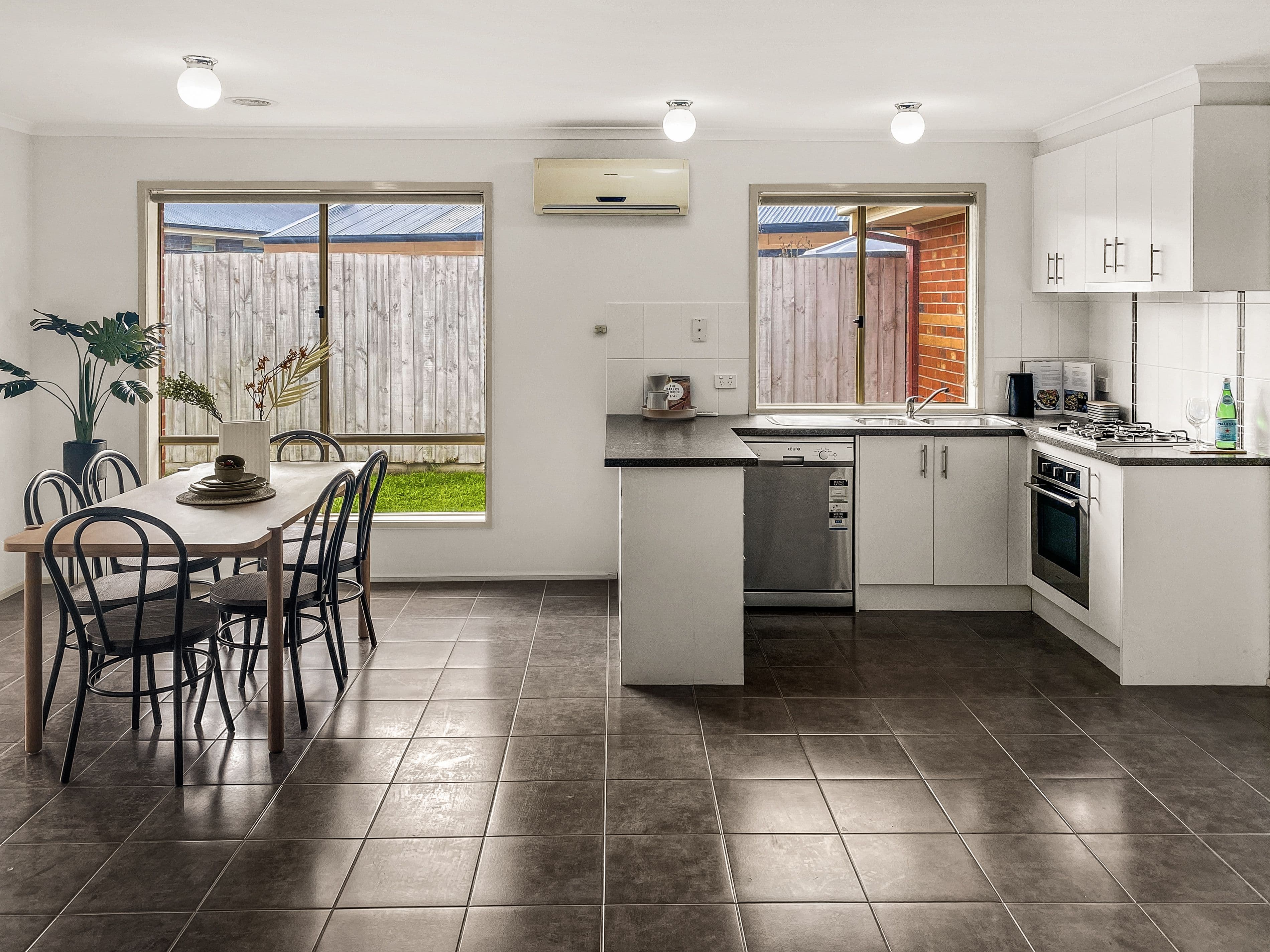 12 Webster Way, Pakenham VIC 3810, Pakenham - Thumbnail 4