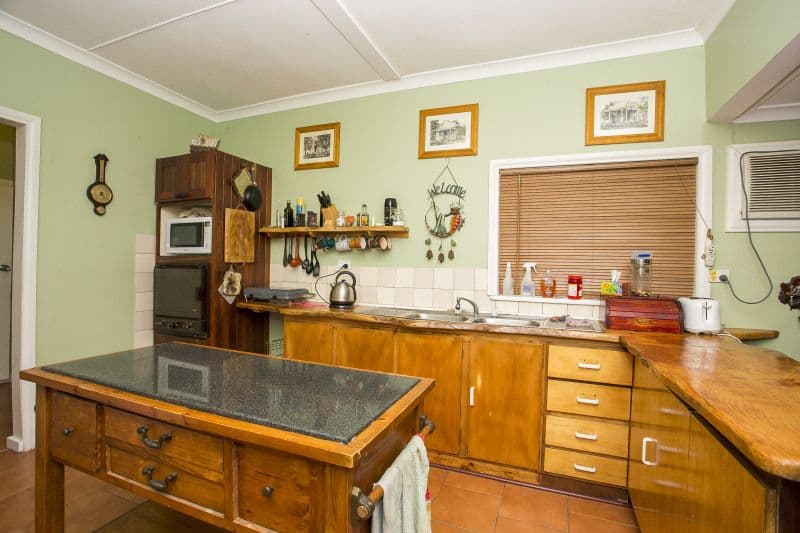 338 Holmes Road, Forrestfield WA 6058, Forrestfield - Thumbnail 5