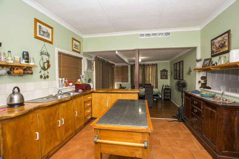 338 Holmes Road, Forrestfield WA 6058, Forrestfield - Thumbnail 6