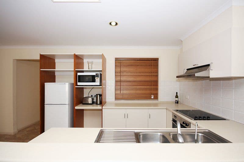 19 Claremont Avenue, OAKDEN SA 5086, Oakden - Thumbnail 2