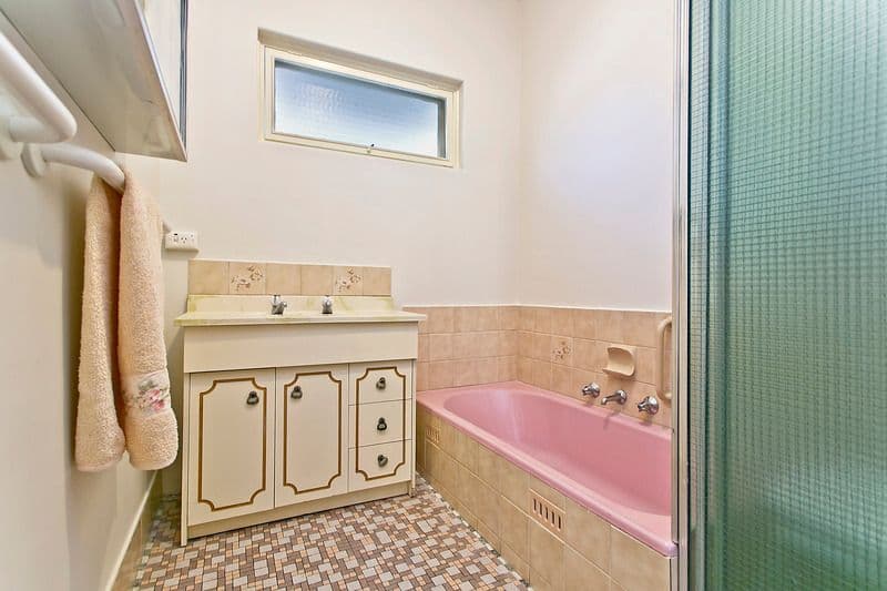 9 St Ives  Drive, PARAFIELD GARDENS SA 5107, Parafield Gardens - Thumbnail 7