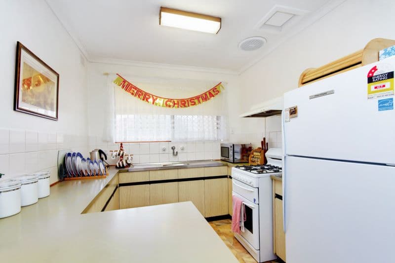 4 Gordon Street, SEMAPHORE PARK SA 5019, Semaphore Park - Thumbnail 4