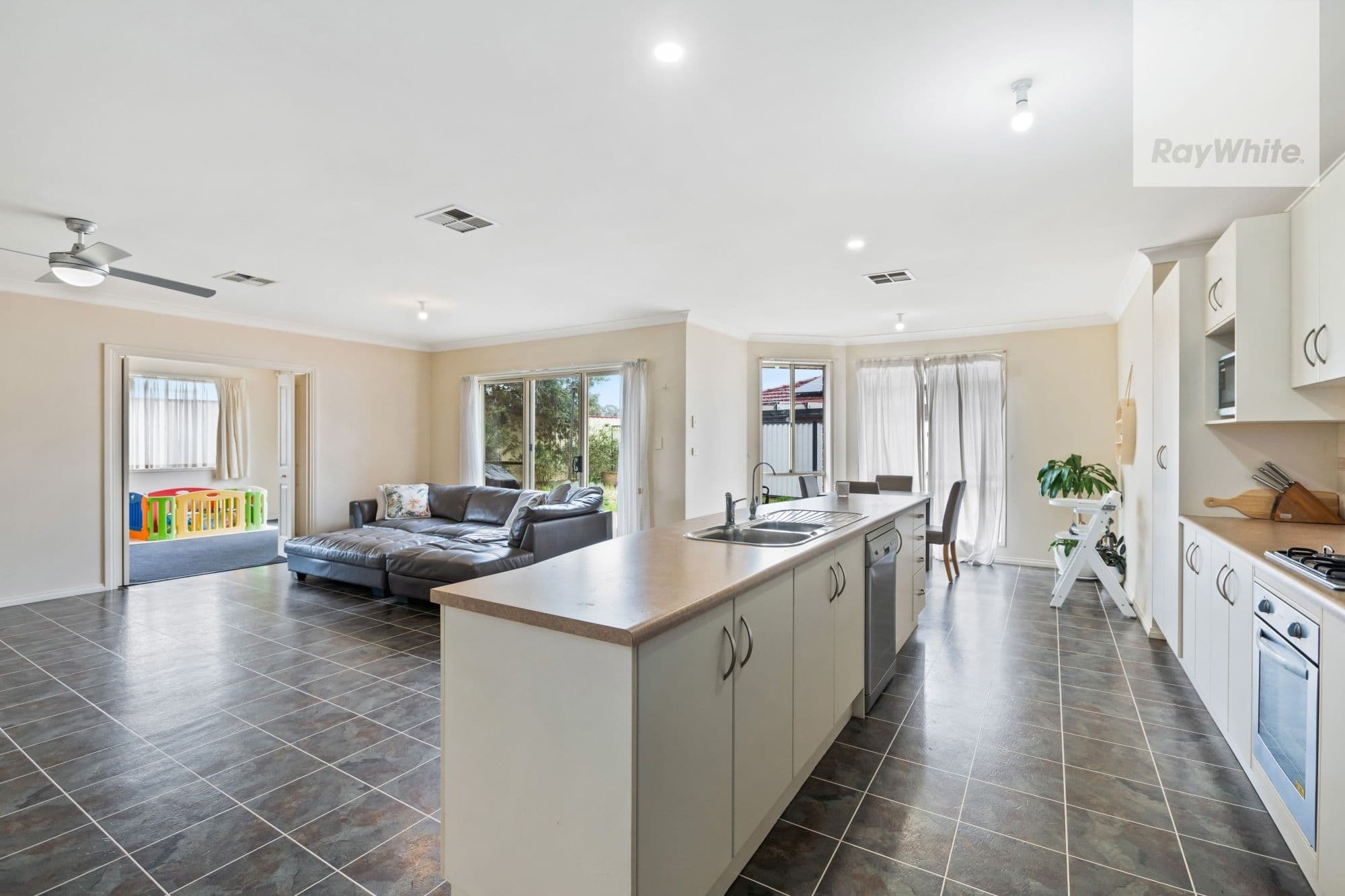9 Wesley Court, Salisbury Plain SA 5109, Salisbury Plain - Thumbnail 2