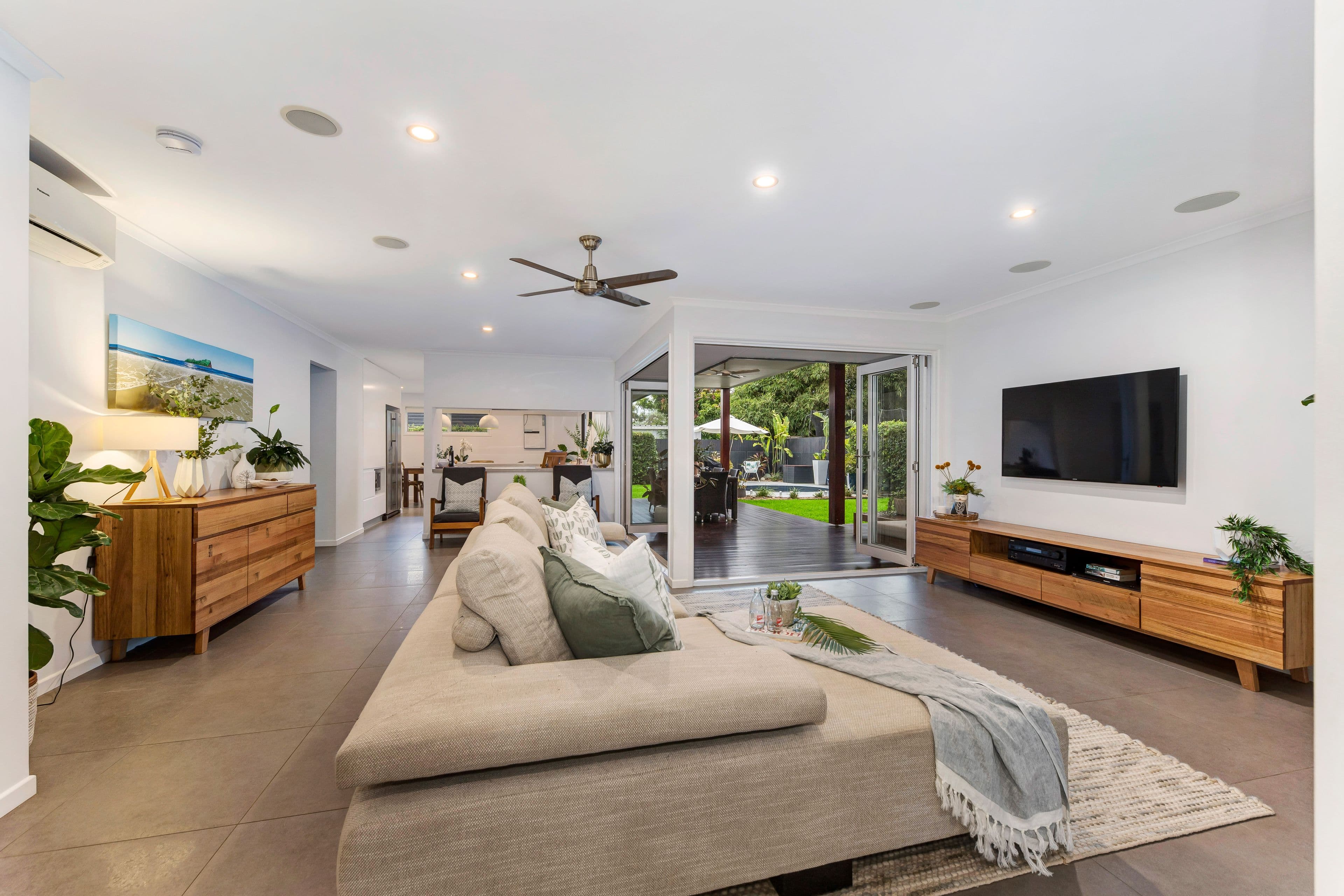 18 Surf Road, Maroochydore QLD 4558, Maroochydore - Thumbnail 4