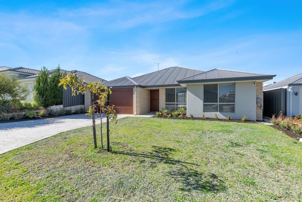 7 Deepwater Way, Lakelands, WA, 6180, Lakelands - Thumbnail 2