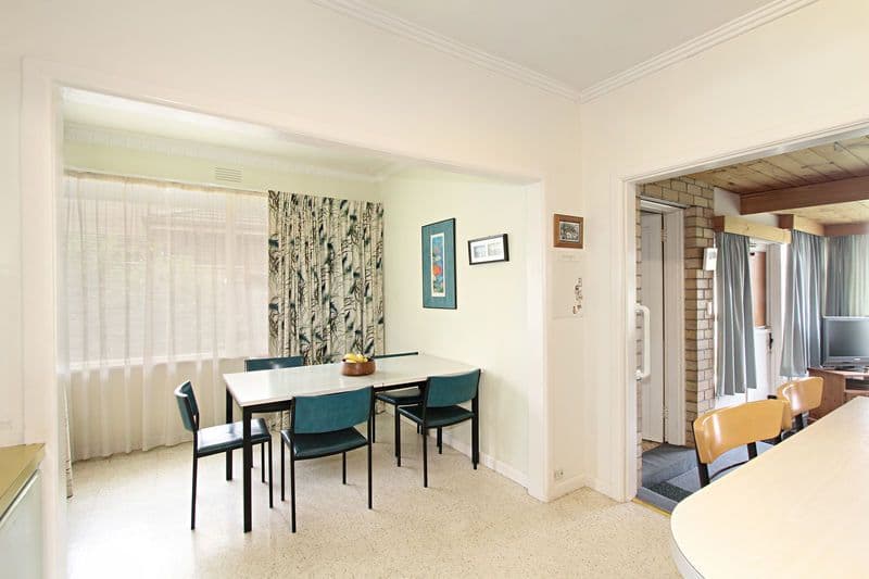 10 Irving Street, MOUNT WAVERLEY VIC 3149, Mount Waverley - Thumbnail 8