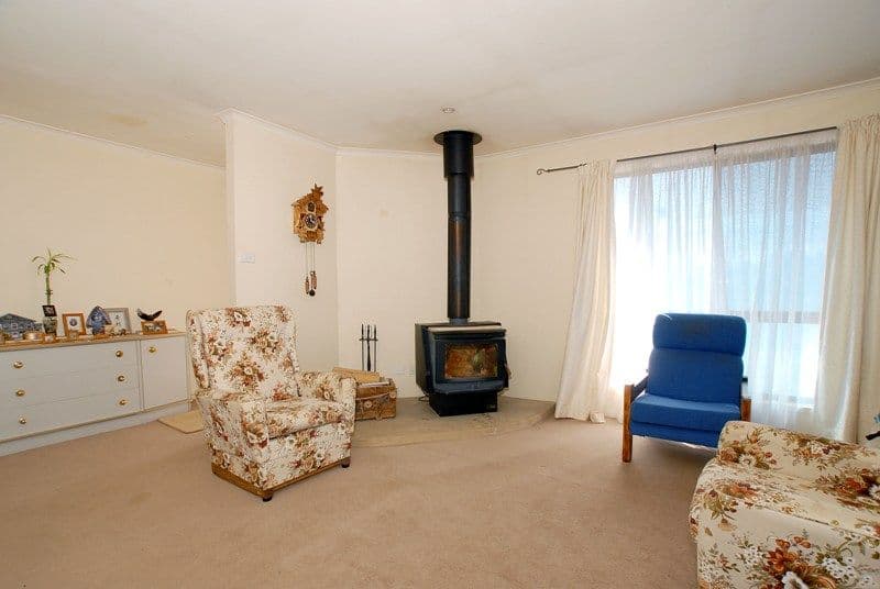 4 Jolyon Court, LITTLE RIVER VIC 3211, Little River - Thumbnail 4