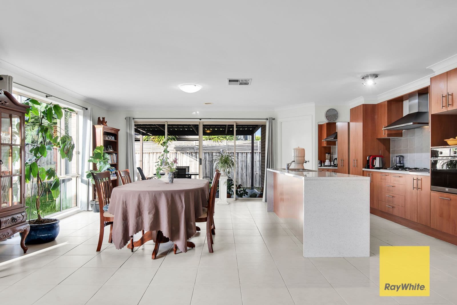 13 Dunlin Crescent, Williams Landing VIC 3027, Williams Landing - Thumbnail 4