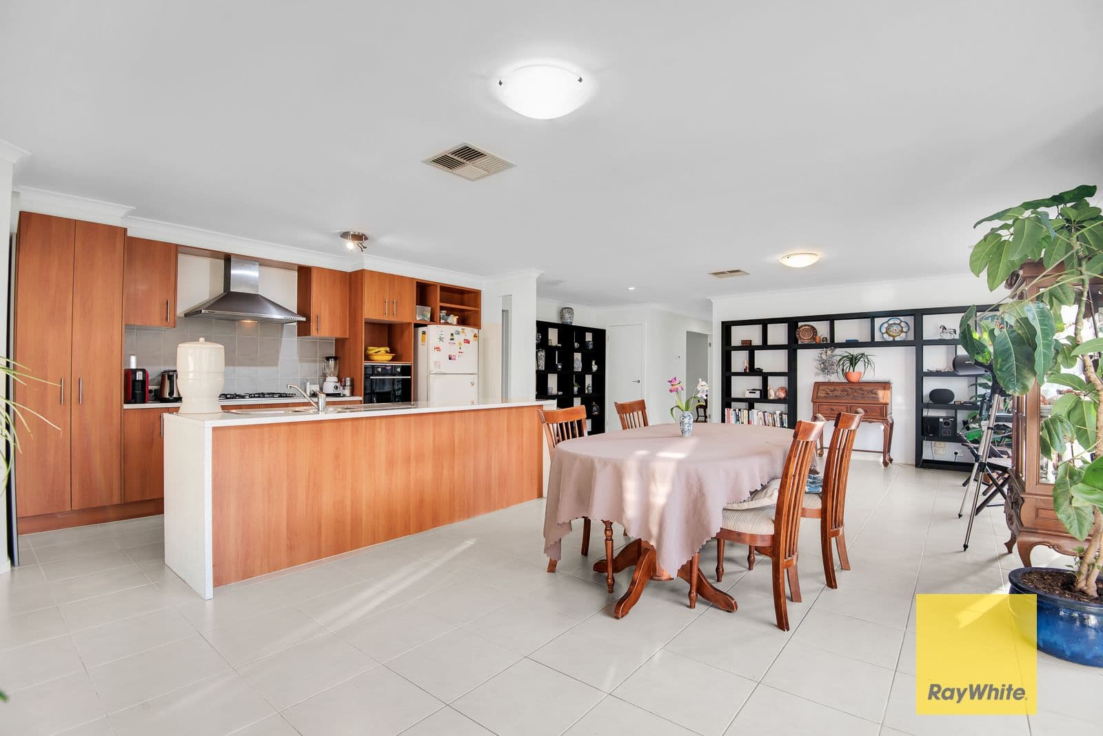 13 Dunlin Crescent, Williams Landing VIC 3027, Williams Landing - Thumbnail 7