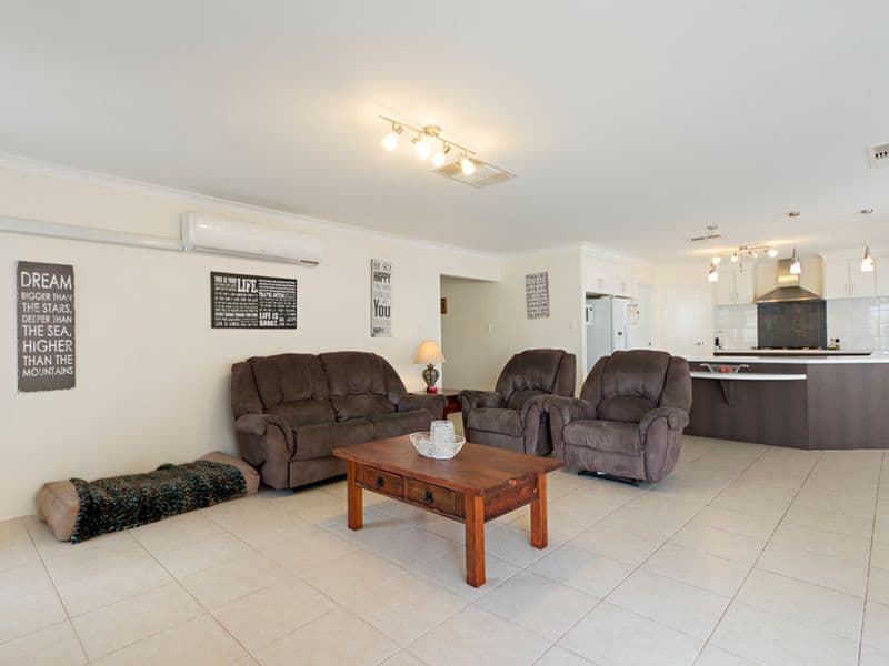 24 Colonen Street, WANDINA WA 6530, Wandina - Thumbnail 5