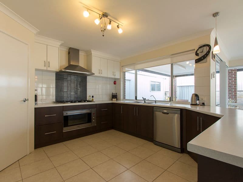 24 Colonen Street, WANDINA WA 6530, Wandina - Thumbnail 7