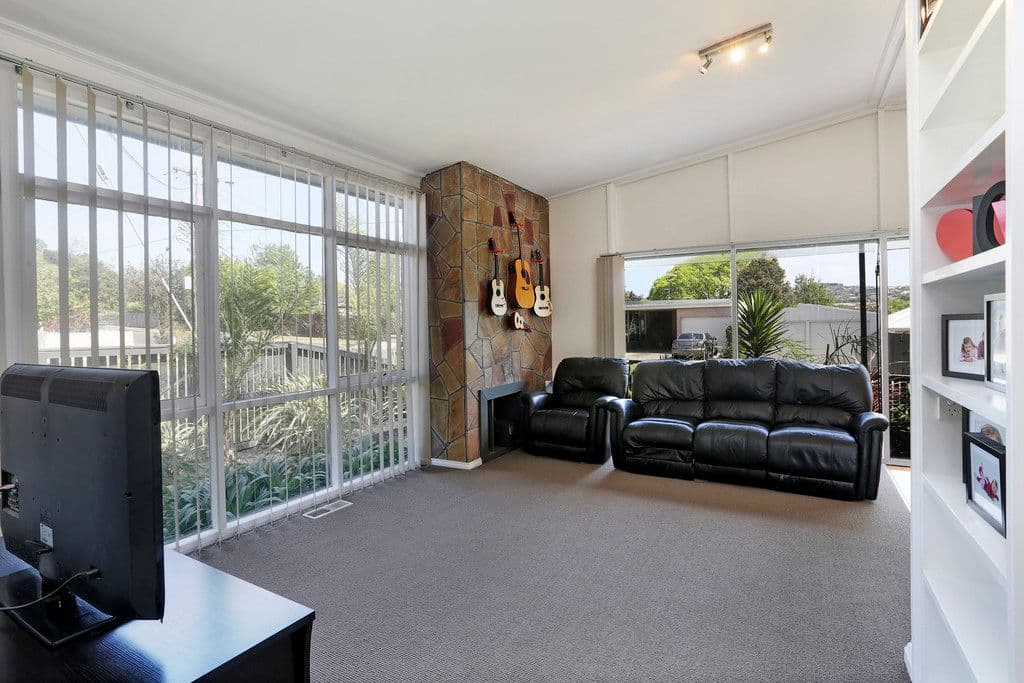 35 Larcombe Street, Highton VIC 3216, Highton - Thumbnail 4