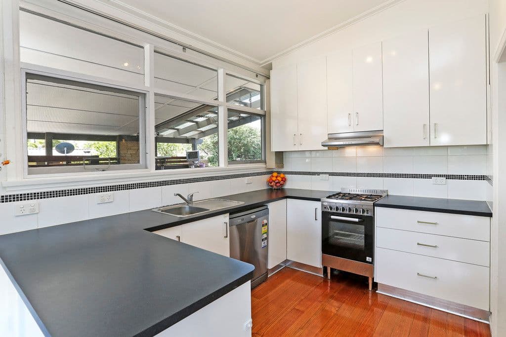 35 Larcombe Street, Highton VIC 3216, Highton - Thumbnail 6