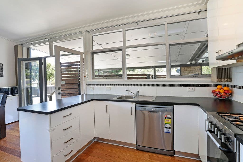 35 Larcombe Street, Highton VIC 3216, Highton - Thumbnail 7