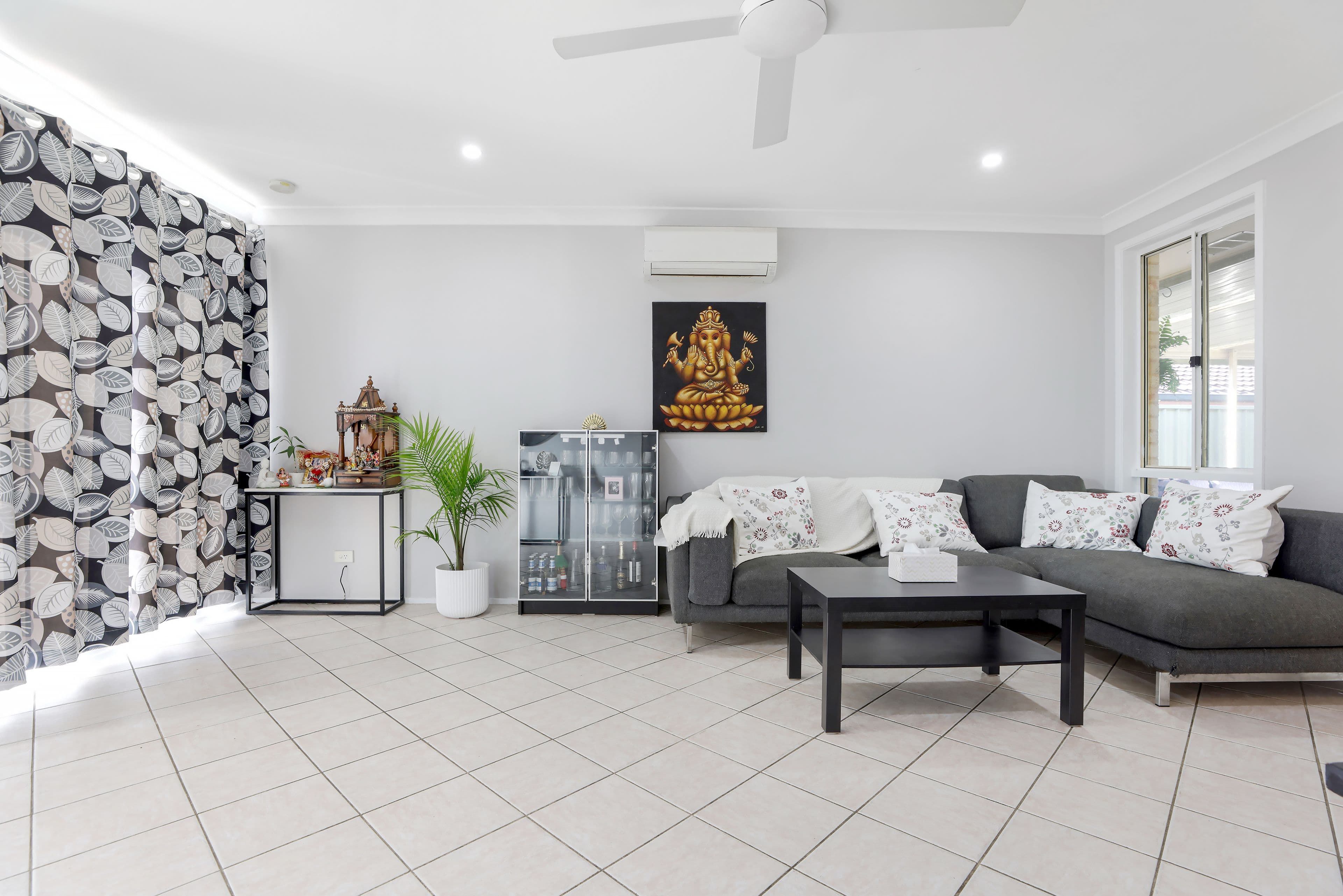 16 Wolara Avenue, Glenmore Park NSW 2745, Glenmore Park - Thumbnail 3