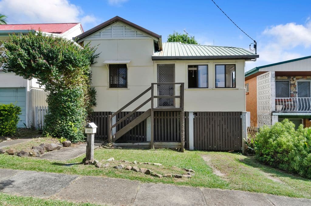 23 and 25 Dutton Street, Coolangatta QLD 4225, Coolangatta - Thumbnail 2