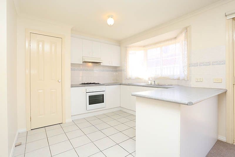 4 Rosewood Drive, Craigieburn VIC 3064, Craigieburn - Thumbnail 2