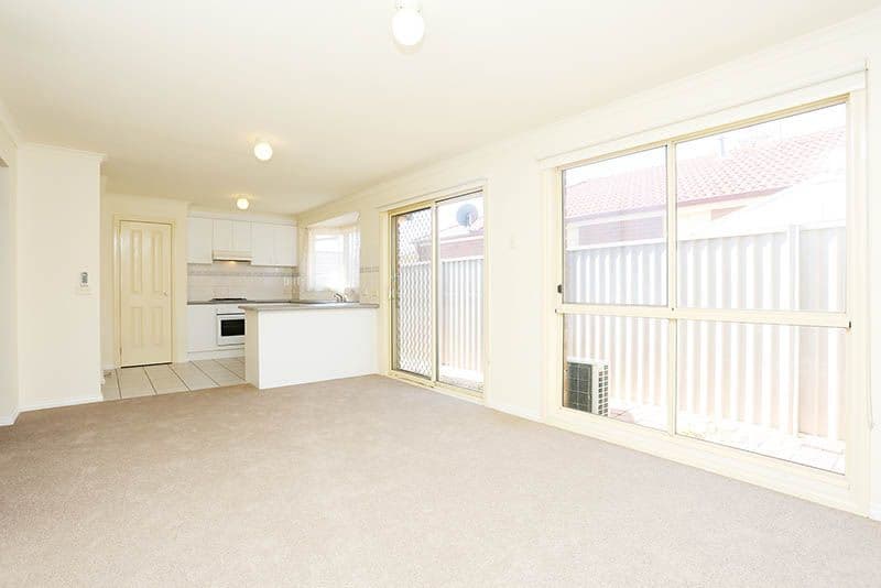 4 Rosewood Drive, Craigieburn VIC 3064, Craigieburn - Thumbnail 3