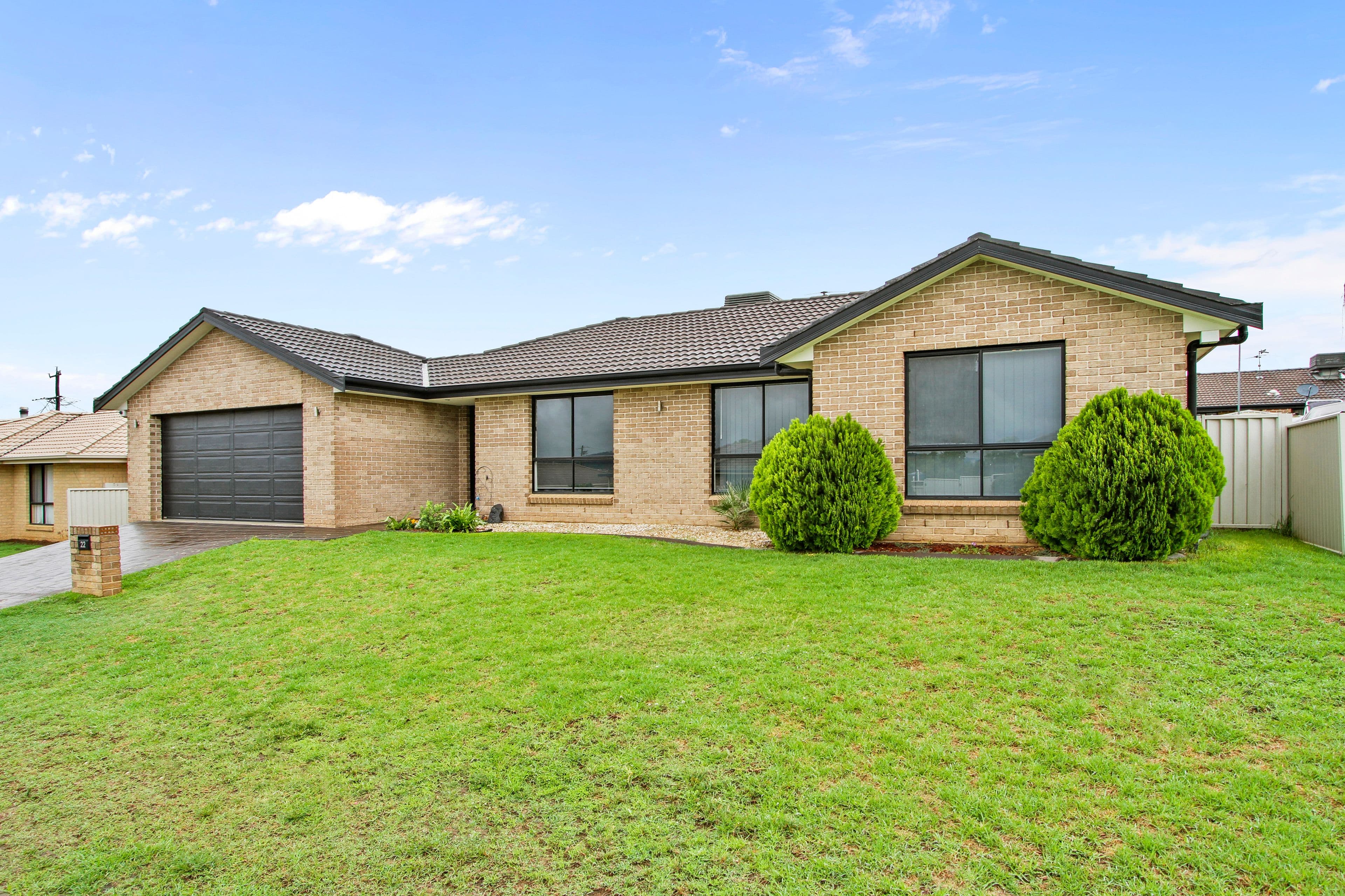 22 Warburton Drive, Tamworth NSW 2340, Tamworth - Image 1