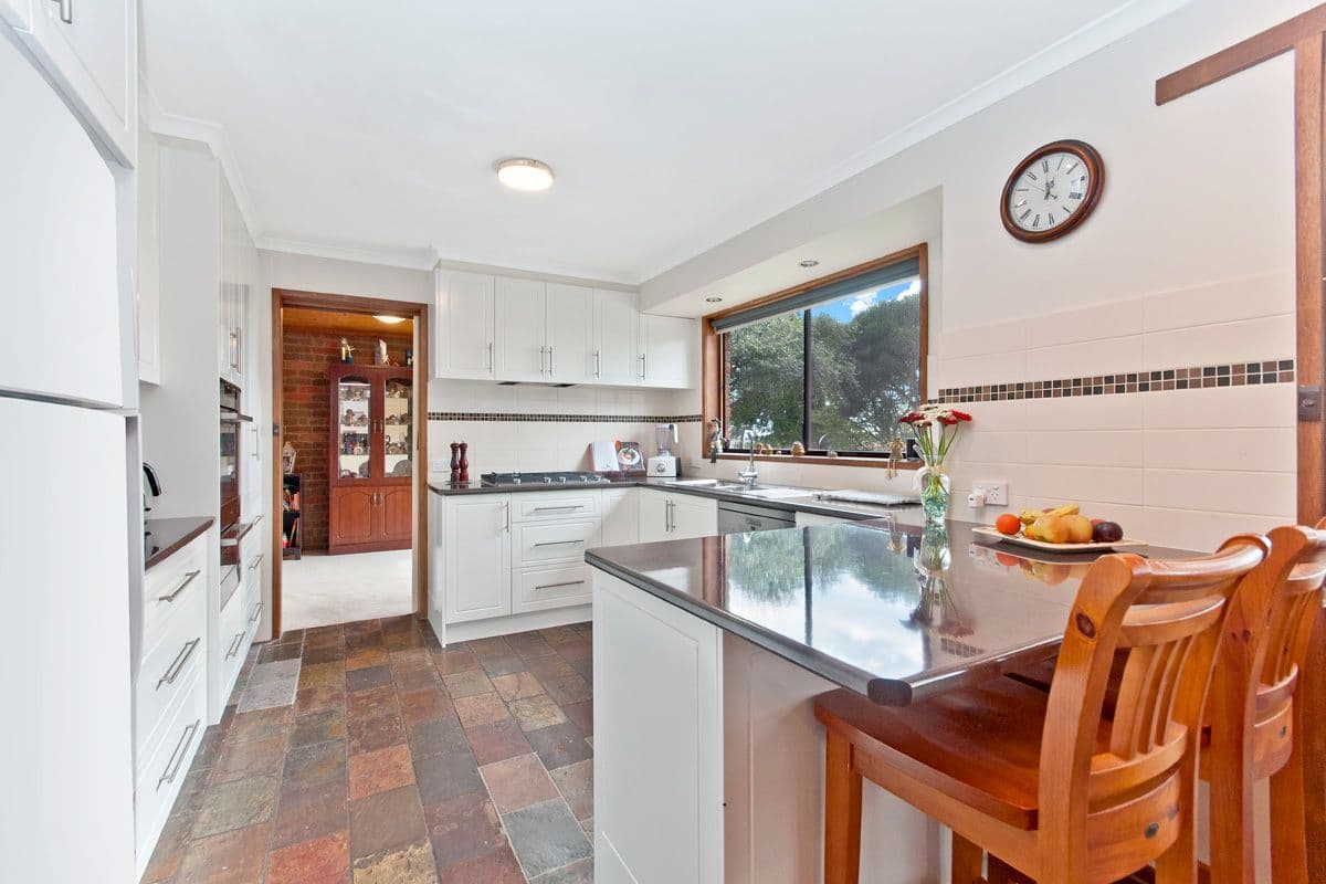 14 Connemara Road, Warrnambool VIC 3280, Warrnambool - Thumbnail 2