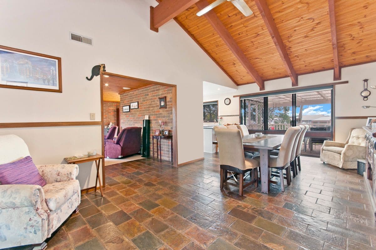 14 Connemara Road, Warrnambool VIC 3280, Warrnambool - Thumbnail 3