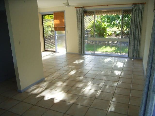 5 O'Reilly Street, SINNAMON PARK QLD 4073, Sinnamon Park - Thumbnail 2