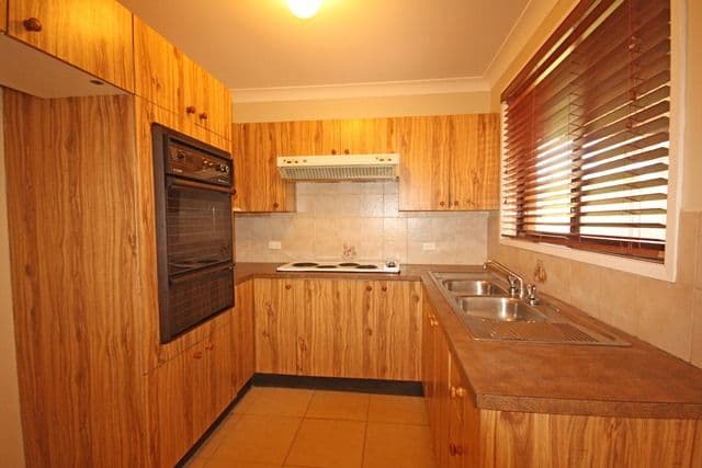 71 Eschol Park Drive, ESCHOL PARK NSW 2558, Eschol Park - Thumbnail 3