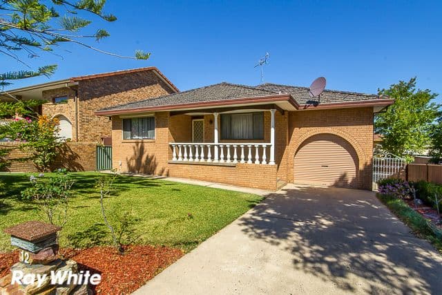 12 Jefferies Place, PRAIRIEWOOD NSW 2176, Prairiewood - Image 1