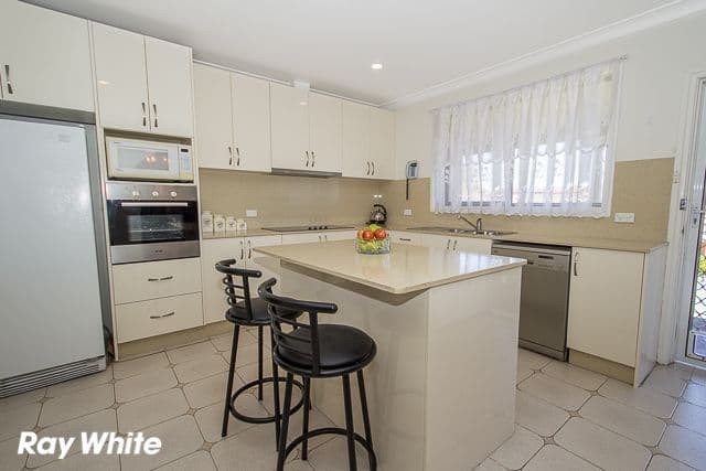12 Jefferies Place, PRAIRIEWOOD NSW 2176, Prairiewood - Thumbnail 2