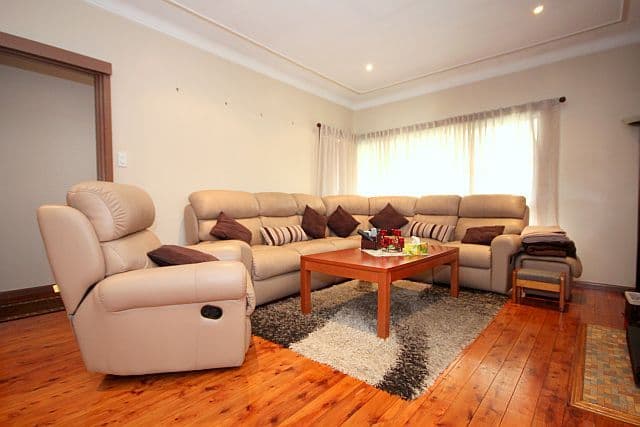 1 Compton Street, BASS HILL NSW 2197, Bass Hill - Thumbnail 2