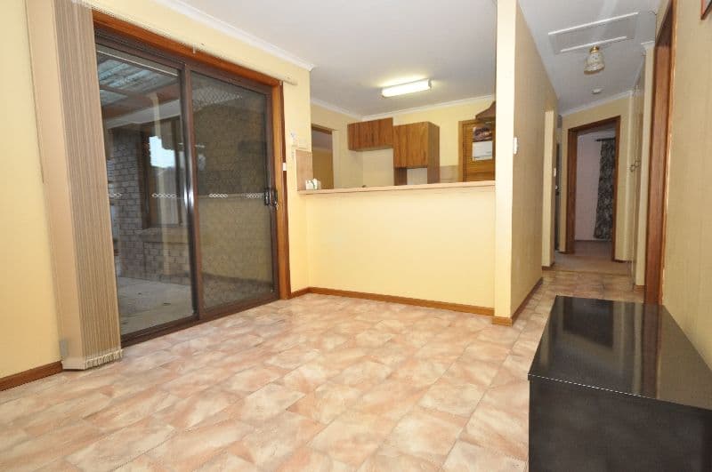 43 Adams Road, CRAIGMORE SA 5114, Craigmore - Thumbnail 4
