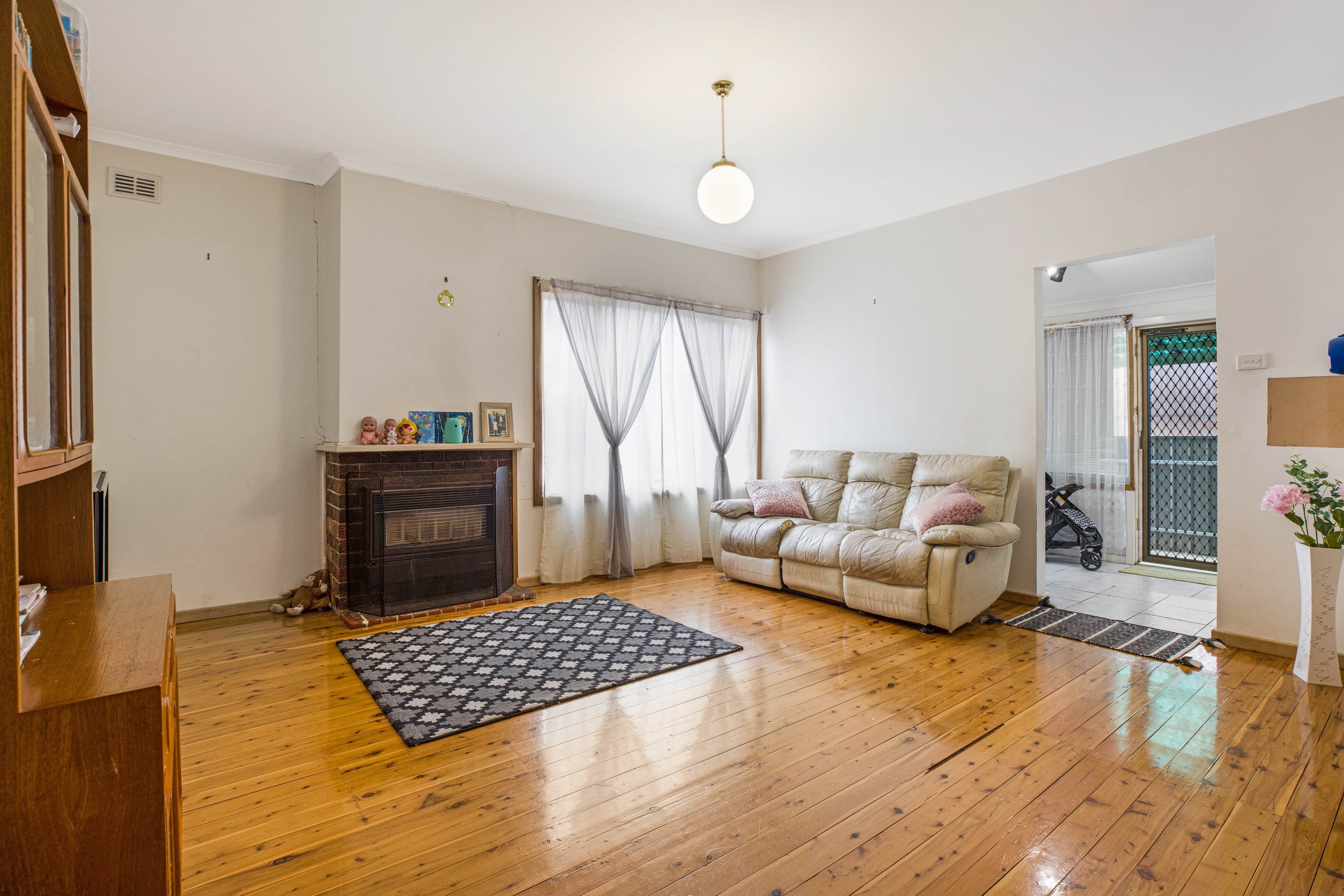 28 Sutton Avenue, Seacombe Gardens SA 5047, Seacombe Gardens - Thumbnail 3