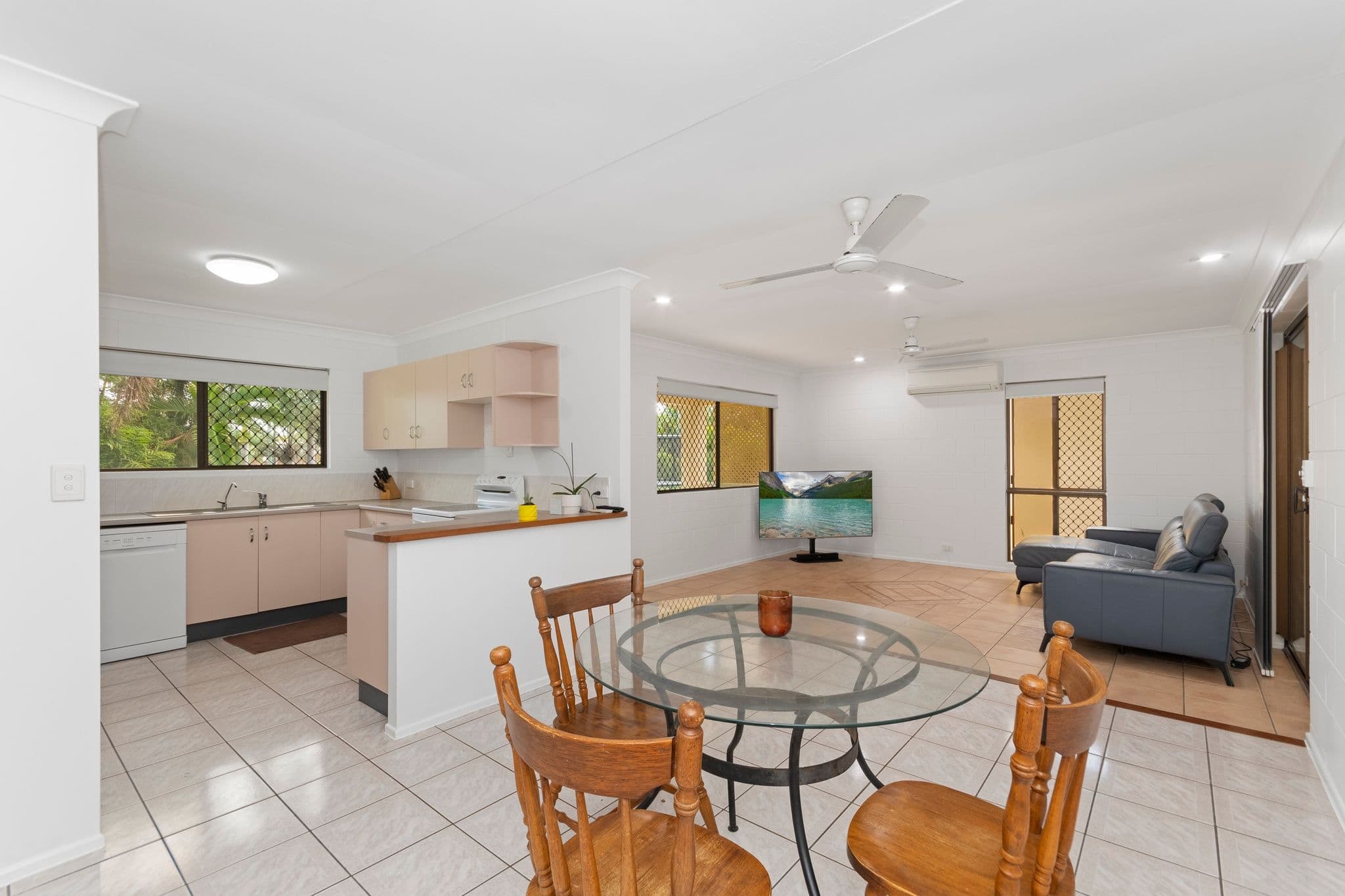 21 Joanne Street, Deeragun QLD 4818, Deeragun - Thumbnail 2