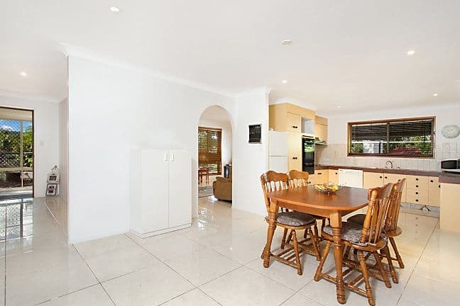 135 Shailer Road, SHAILER PARK QLD 4128, Shailer Park - Thumbnail 5