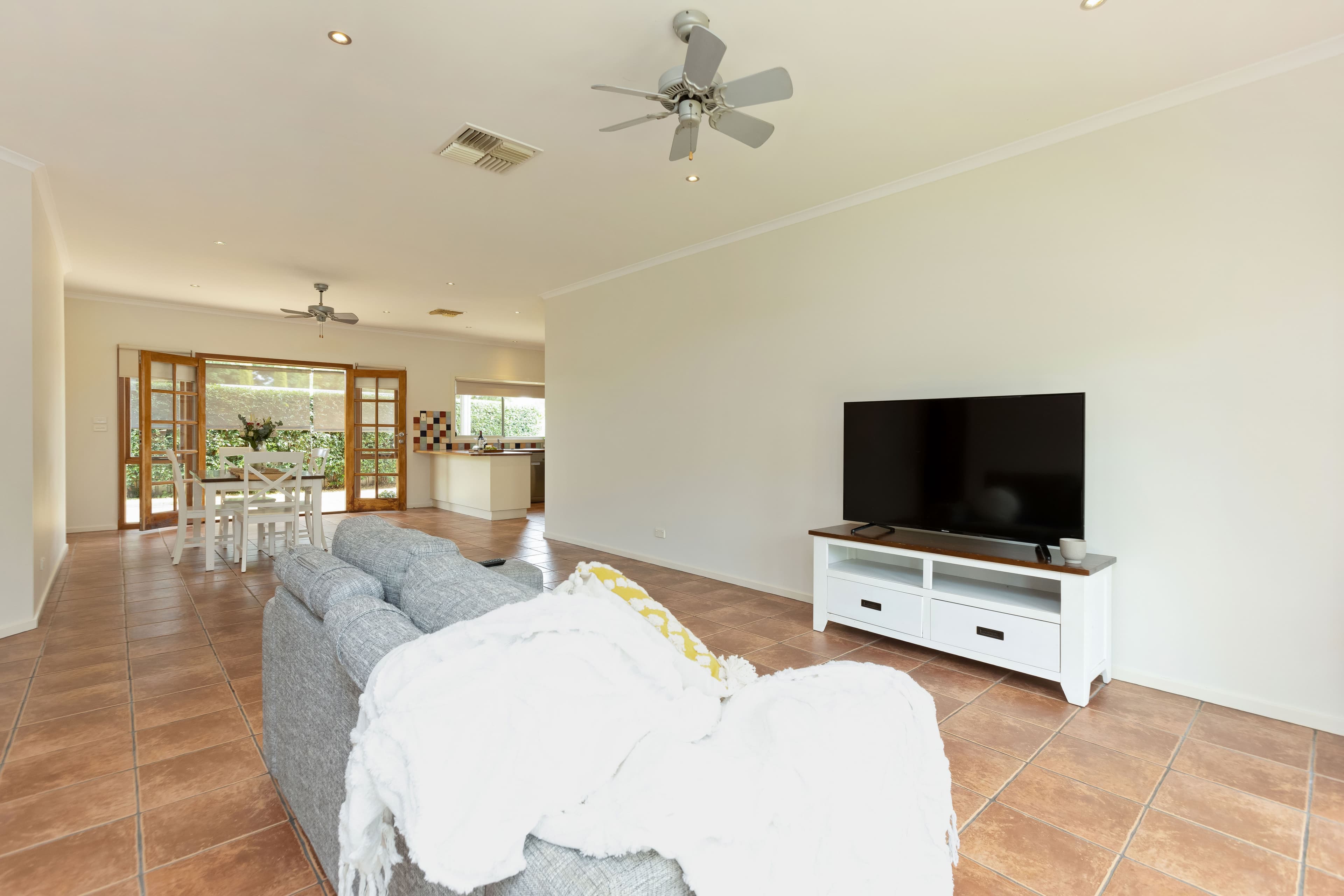 9 Cypress Avenue, Mildura VIC 3500, Mildura - Thumbnail 8