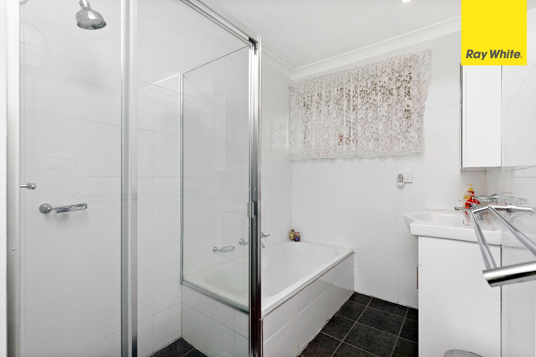 18 Christian Road, Punchbowl - Thumbnail 7