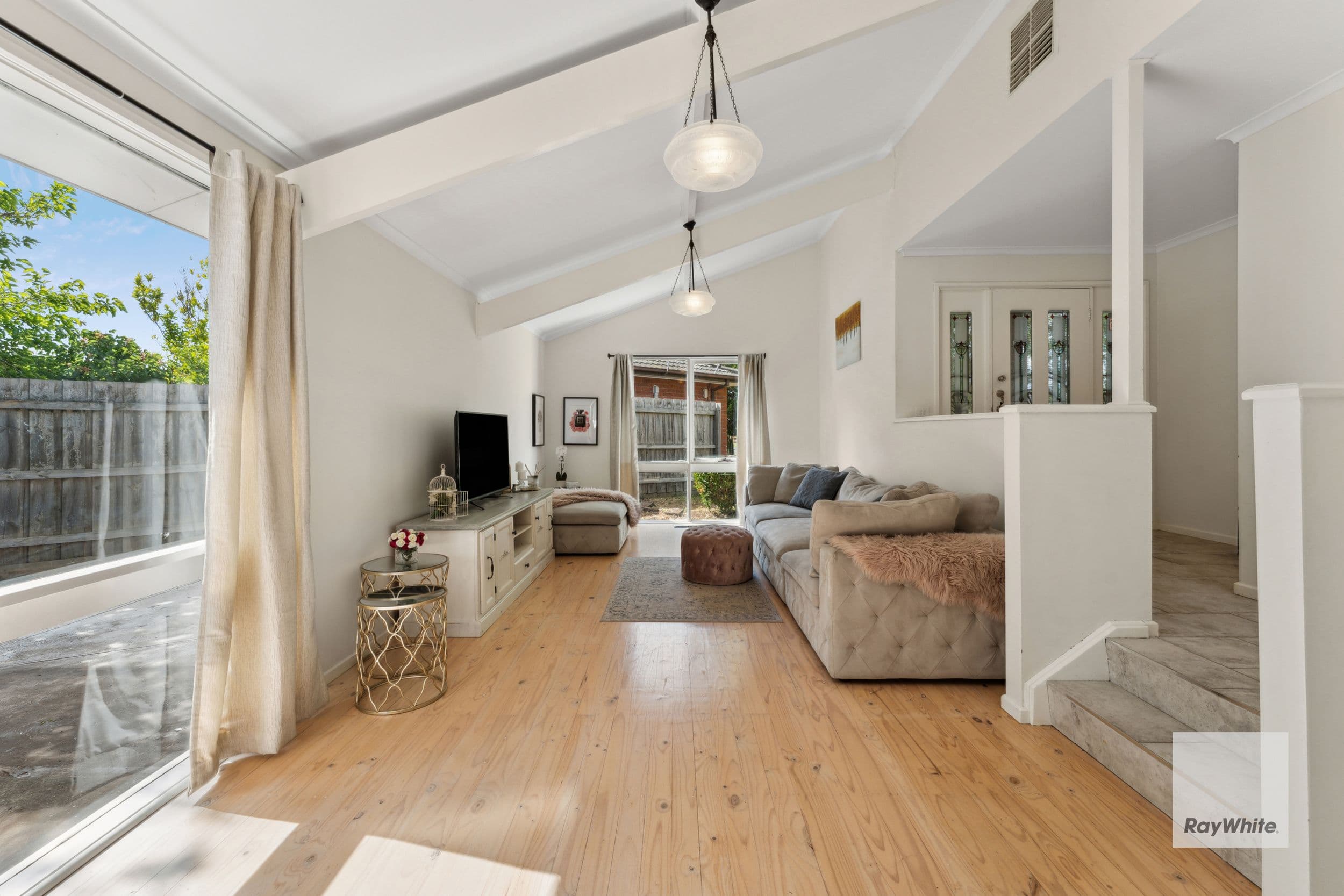 13 Woburn Close, Kealba VIC 3021, Kealba - Thumbnail 4