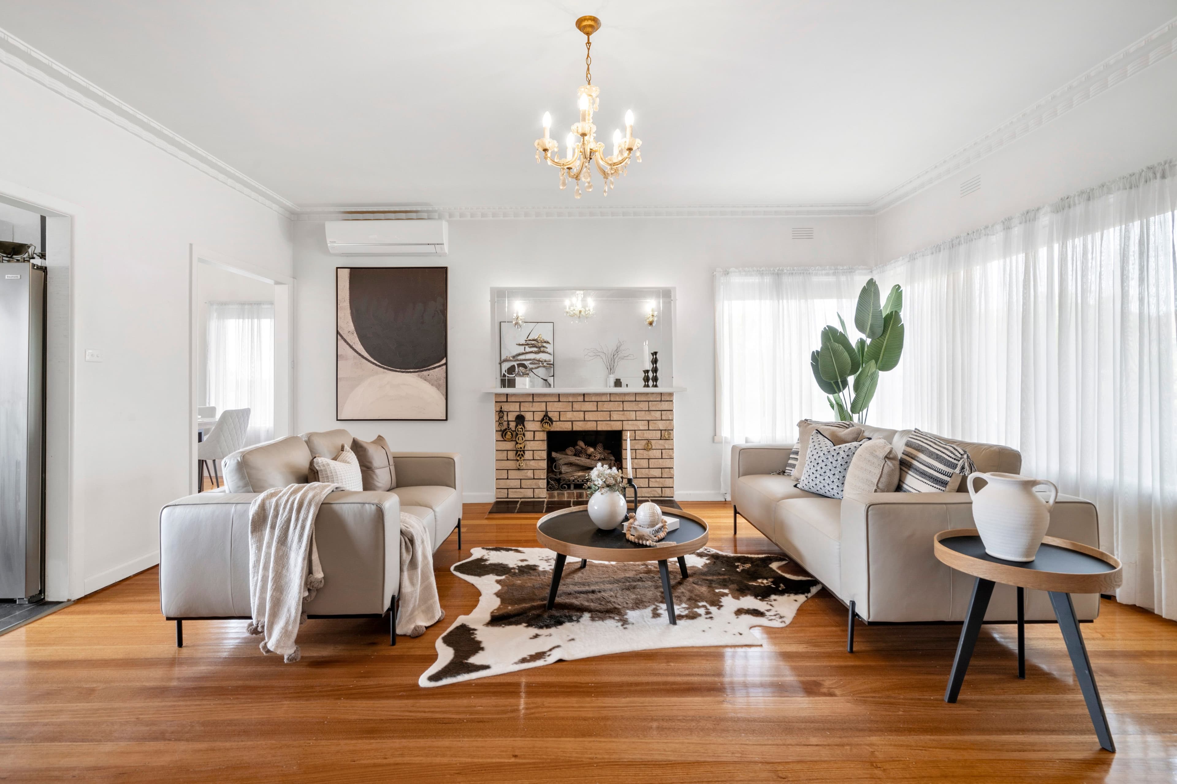 21 Aikman Crescent, Chadstone VIC 3148, Chadstone - Thumbnail 2